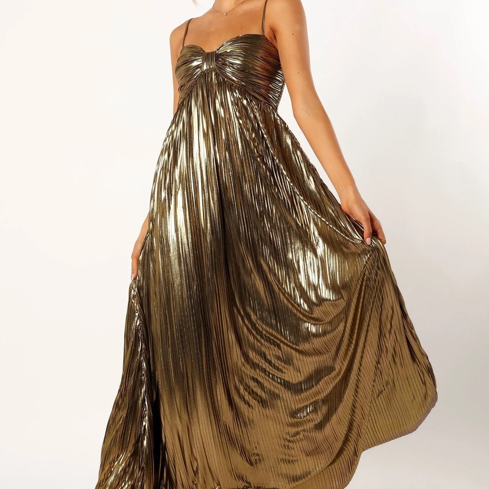 NWT Flying Tomato Metallic Gold Pleated Maxi Dress with Spaghetti Straps